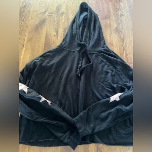 Strut This Womens black cropped hoodie size medium with goldish foil stars